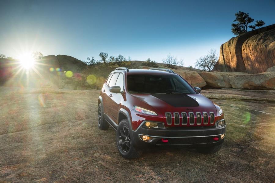  Jeep Cherokee 2014 года  (фото 36 из 88)